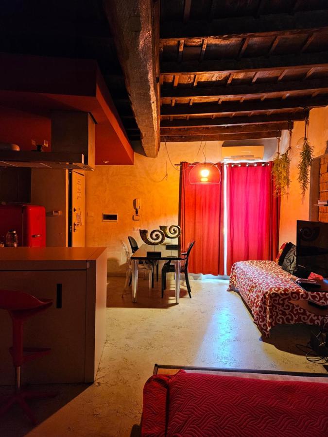 Vm Siro Comi Apartman Pavia Kültér fotó