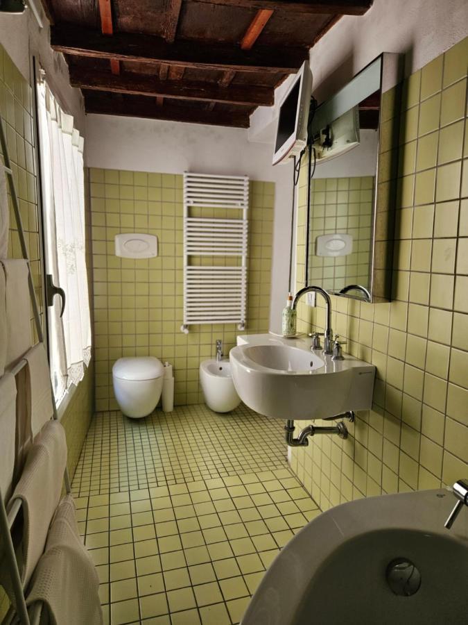 Vm Siro Comi Apartman Pavia Kültér fotó